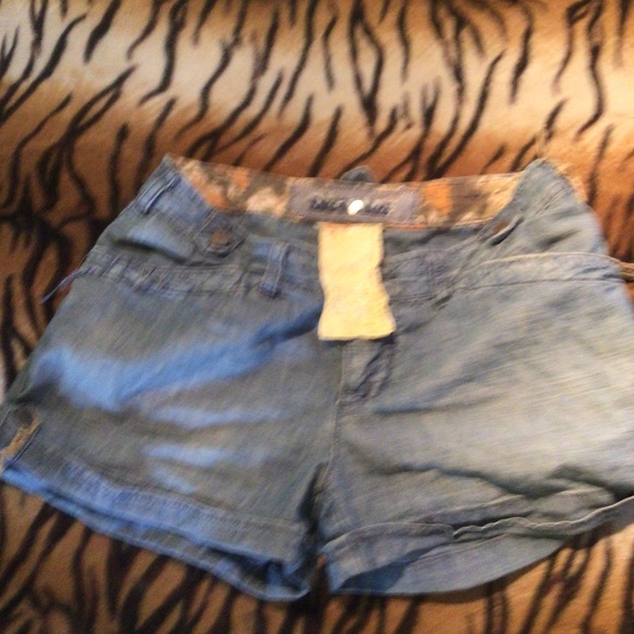 New! Da nang shorts